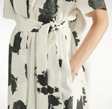 Load image into Gallery viewer, Liviana Conti Linen Shirt Dress White w/Black Roses
