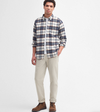 Load image into Gallery viewer, Barbour Portdown Tailored Shirt Ecru
