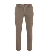 Load image into Gallery viewer, Mac Driver Chino Pants - Chocolate Brown

