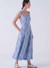 Load image into Gallery viewer, Amina Rubinacci Sleeveless Linen Dress - Blue Paisley
