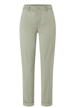 Load image into Gallery viewer, Mac Women's Chino Turn Up Rosemary
