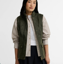 Load image into Gallery viewer, Barbour Women Wray Quilted Vest Olive
