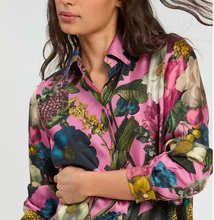 Load image into Gallery viewer, Vilagallo Silk Blouse in Rose Floral Print
