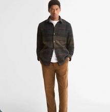 Load image into Gallery viewer, Barbour Men's Woodlane Brushed Check Overshirt
