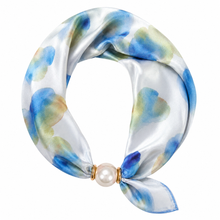 Load image into Gallery viewer, Queens Designs - Scarf Magnetic Necklace
