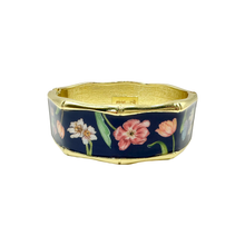 Load image into Gallery viewer, Fornash - Grey Hall Bracelet - Flower
