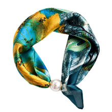 Load image into Gallery viewer, Queens Designs - Scarf Magnetic Necklace
