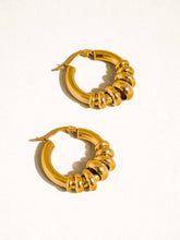 Load image into Gallery viewer, Flânerie by MAIQ - Novine 18K Gold Non-Tarnish Two Tone Hoop Earring
