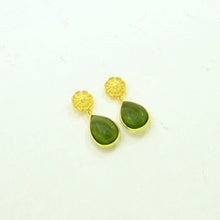 Load image into Gallery viewer, S Berlin Sunflower Earring Gold - Green Tourmaline
