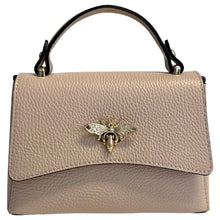 Load image into Gallery viewer, MODARNO - Women's bag in genuine leather with Bee closure
