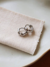 Load image into Gallery viewer, Flânerie by MAIQ - Brea 18K Gold Non-Tarnish Twisted Hoop Earrings
