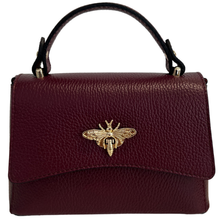 Load image into Gallery viewer, MODARNO - Women's bag in genuine leather with Bee closure
