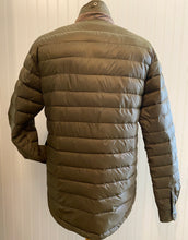 Load image into Gallery viewer, Manto Packable Nylon Quilted Shirt Jacket - Navy
