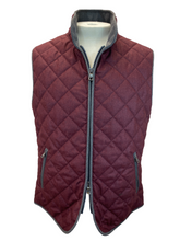 Load image into Gallery viewer, Waterville Theo Wool Flannel Vest Bordeaux
