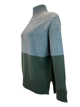 Load image into Gallery viewer, Adesi Cashmere Mock Turtle Neck Sweater Bicolor

