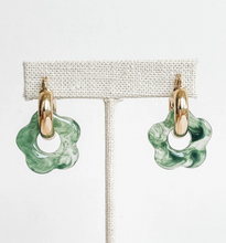 Load image into Gallery viewer, SoulPepper Earrings Floral Hoop
