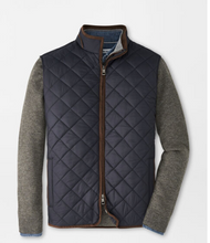 Load image into Gallery viewer, PETER MILLAR ESSEX QUILTED VEST BLACK
