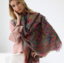 Load image into Gallery viewer, Lua Tapestry Jacquard Scarf
