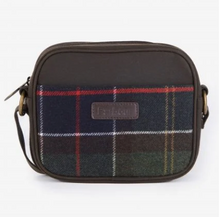 Load image into Gallery viewer, Barbour Women&#39;s Contin Classic Crossbody Bag
