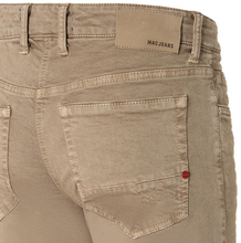 Load image into Gallery viewer, Mac Arne Pipe Garment Dyed Denim - Havana

