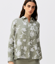 Load image into Gallery viewer, Rosso35 Printed Linen Shirt Sage Green
